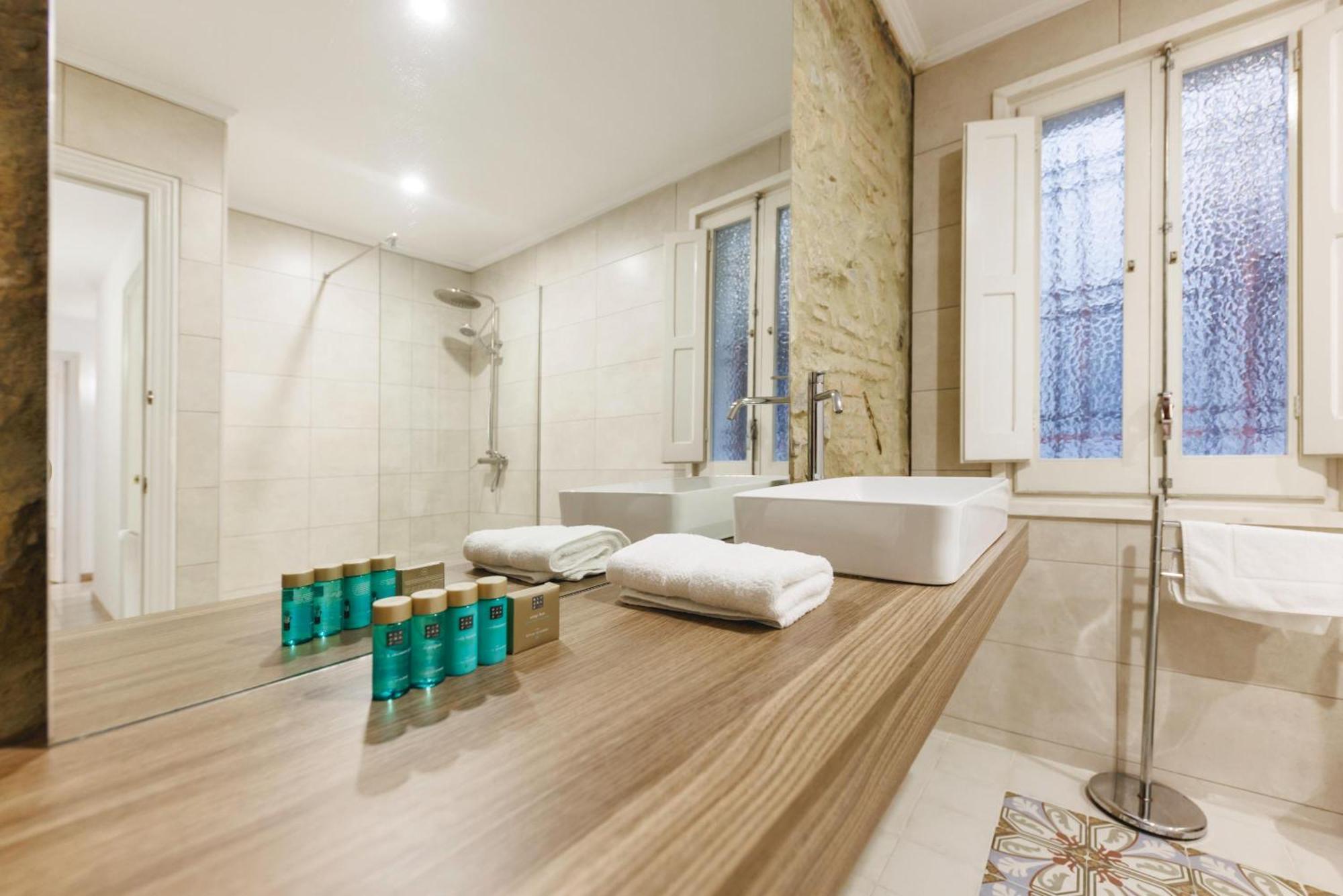 Bravissimo El Lleo, Bright 4-Bedroom Apartment Girona Exterior photo